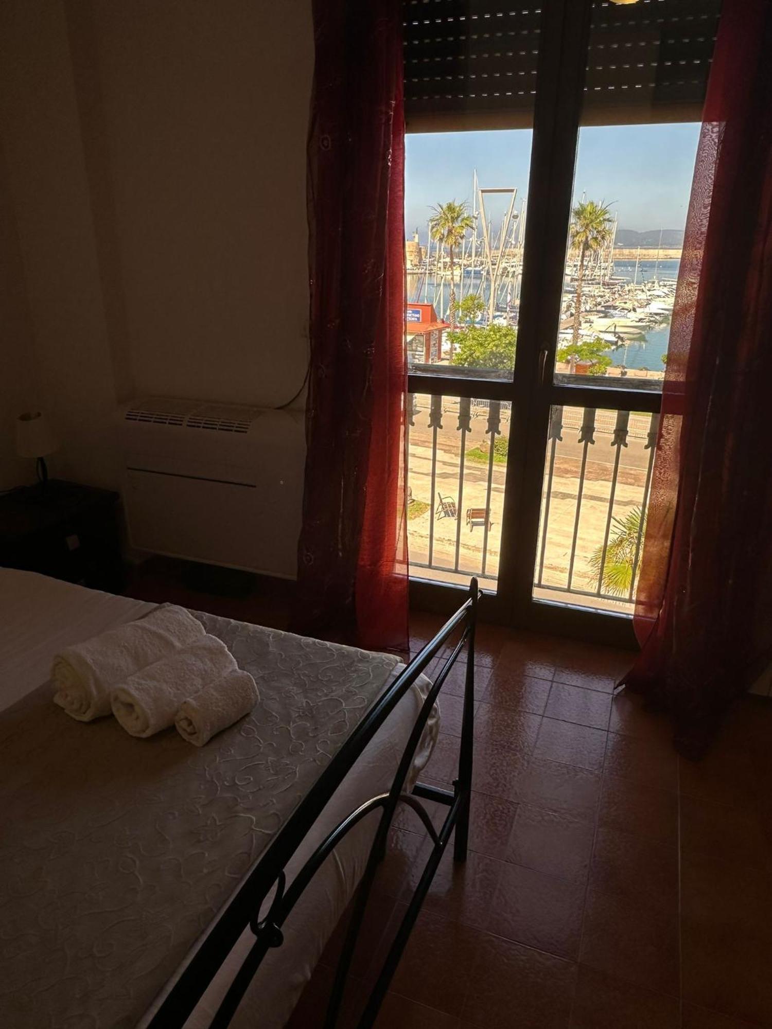 L'Aragosta Guesthouse Alghero Exteriör bild